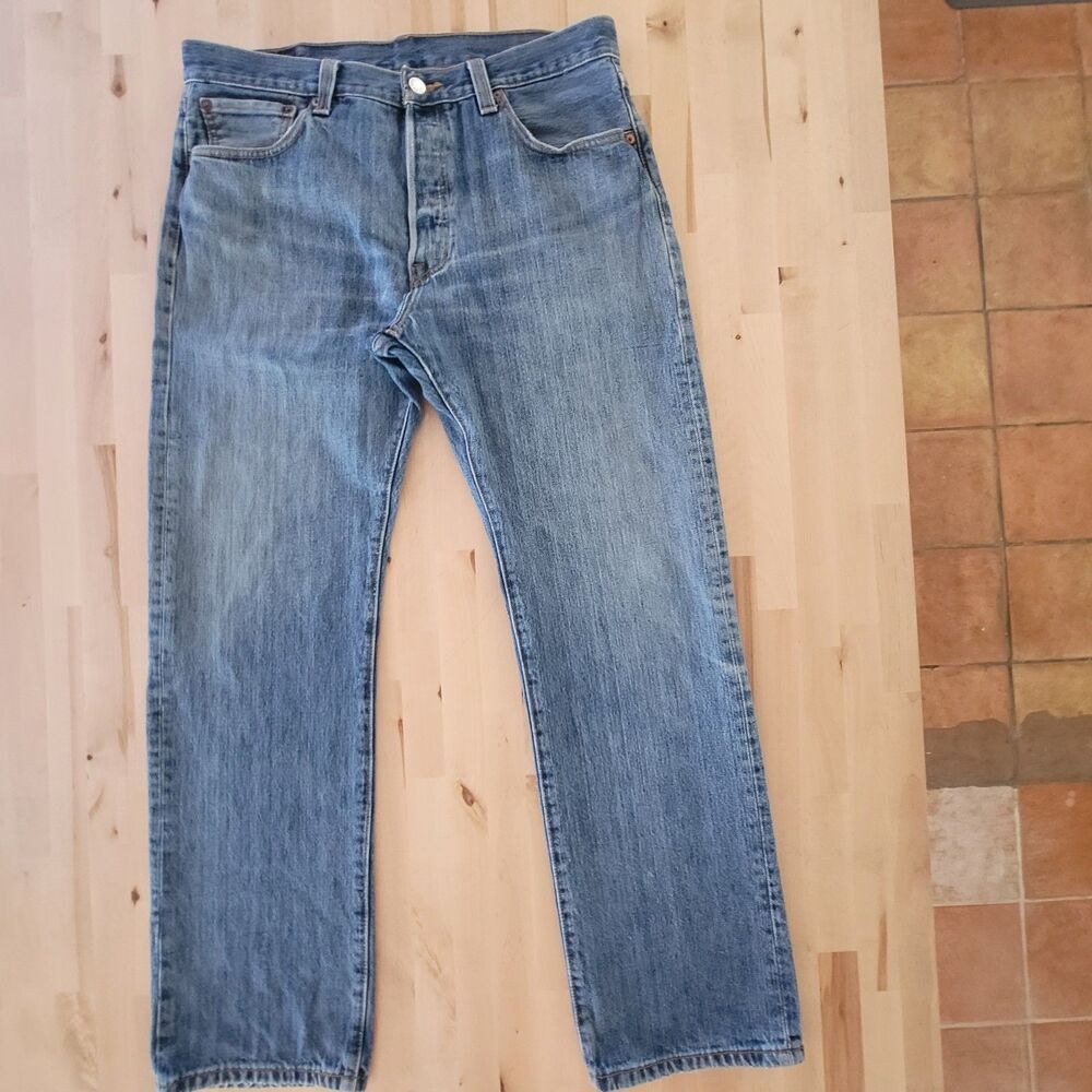 VTG Mens Levis 501XX Button Fly Jeans 34x32 Light Wash Straight Leg Cotton G